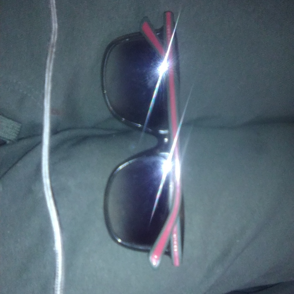 Gucci sunglasses - Picture 2 of 2
